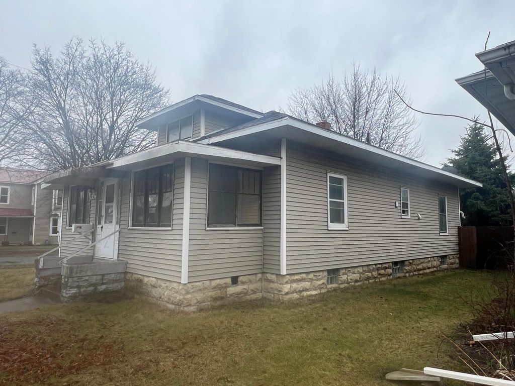 Photo of 1334 Jackson Street, La Crosse, WI 54601 (MLS # 7056109)