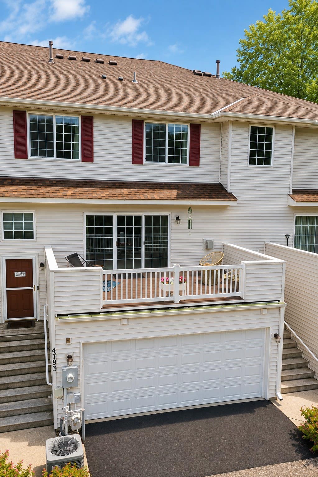 Photo of 4793 Grenwich Road N, Oakdale, MN 55128 (MLS # 7095487)