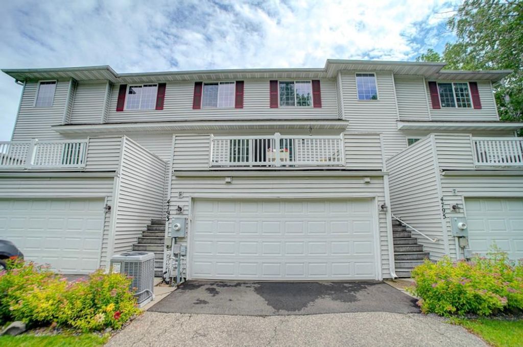 Photo of 4793 Grenwich Road N, Oakdale, MN 55128 (MLS # 7095487)