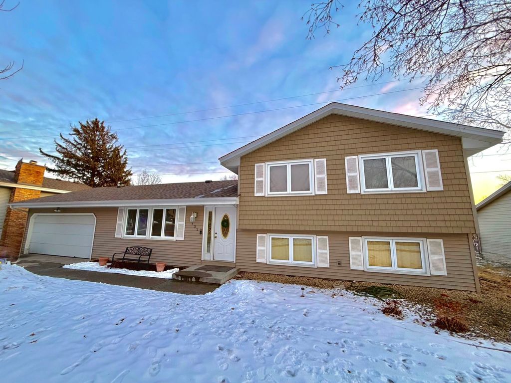 Photo of 732 127th Lane NE, Blaine, MN 55434 (MLS # 7036954)