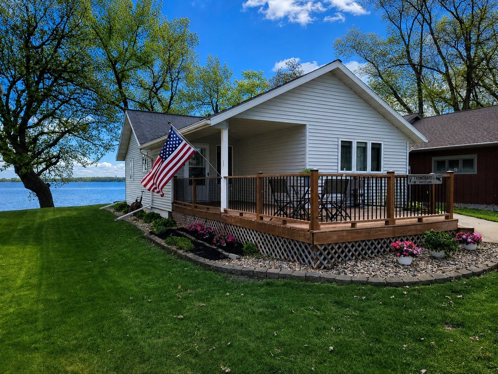 Photo of 4018 N Eagle Road Rd, Willmar, MN 56201 (MLS # 7165435)