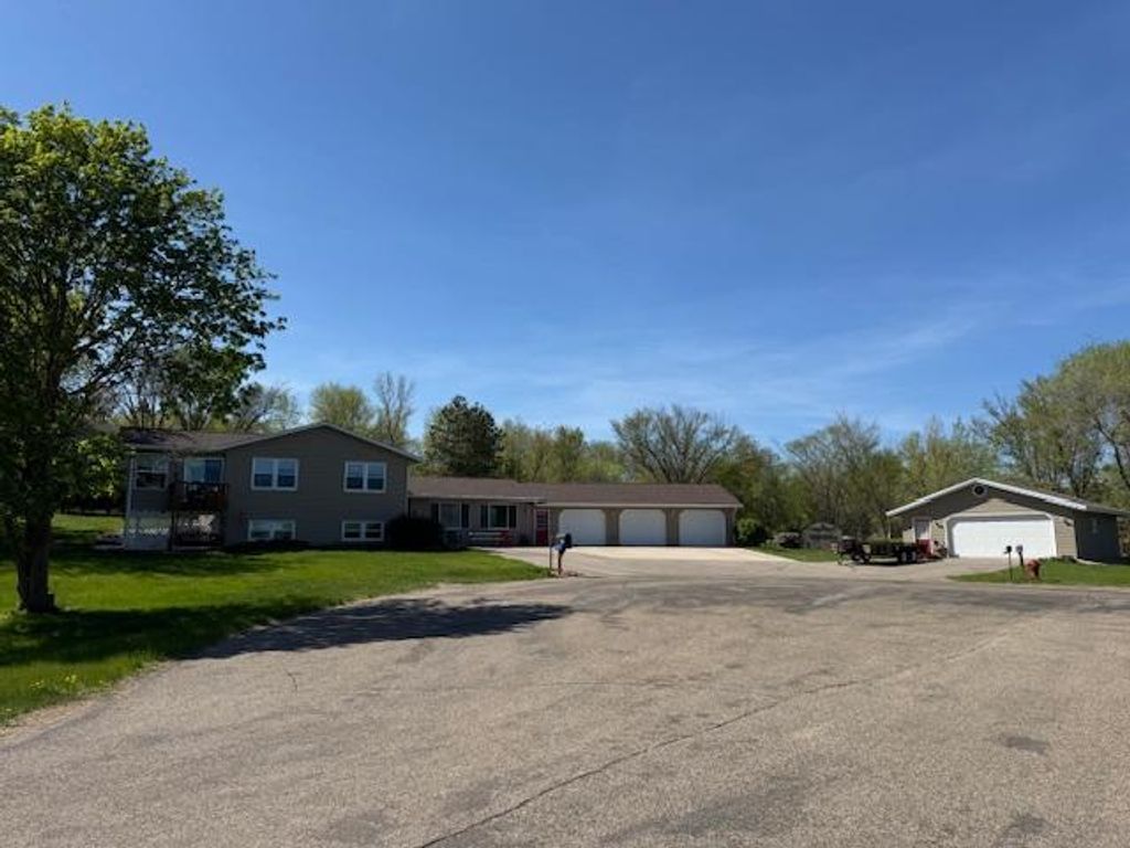 Photo of 104 Pheasant Lane, Battle Lake, MN 56515 (MLS # 7073000)