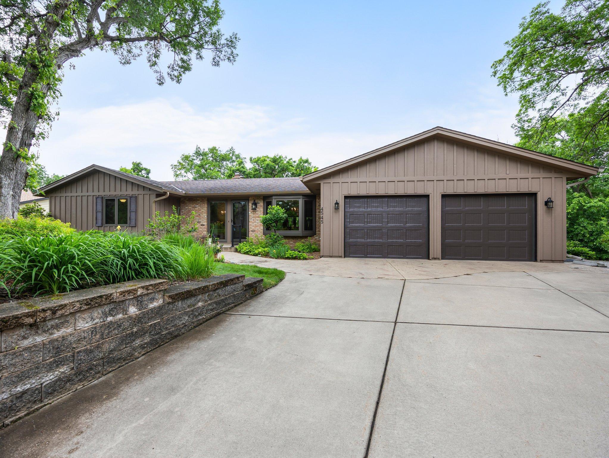 4545 Ridgeview Drive