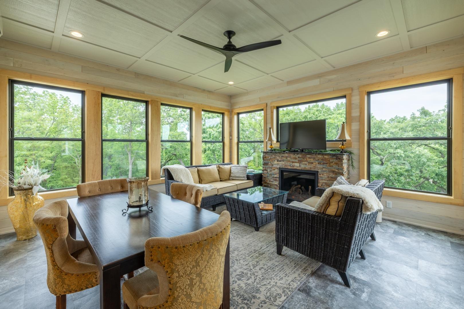 Rochester, Minnesota, 55902, United States, 4 Bedrooms Bedrooms, ,4 BathroomsBathrooms,Residential,Active,1853329
