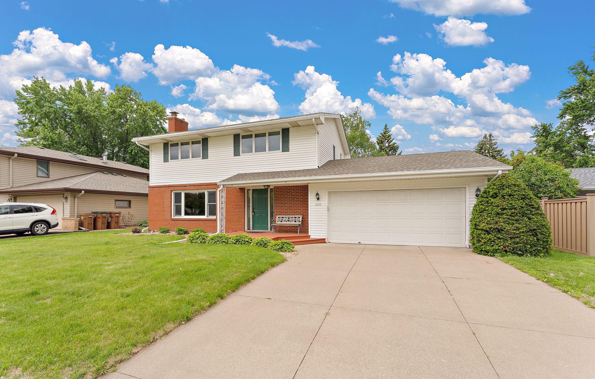 1296 Pinewood Drive