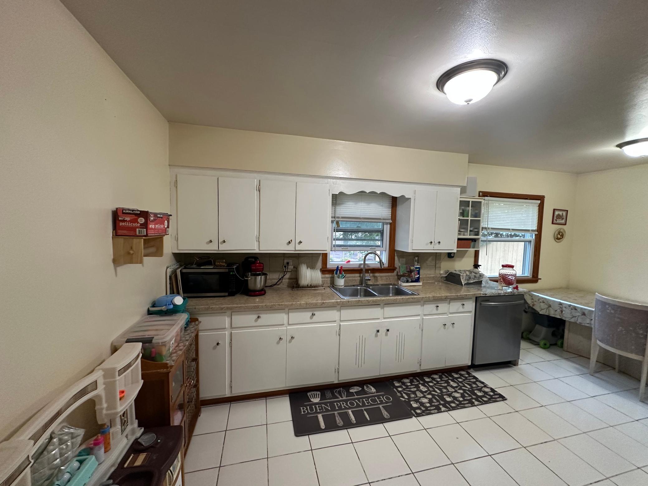 4039 Main Street NE