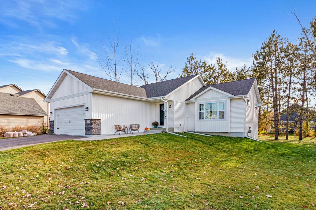 Photo of 1376 Pheasant Run, New Richmond, WI 54017 (MLS # 6817655)