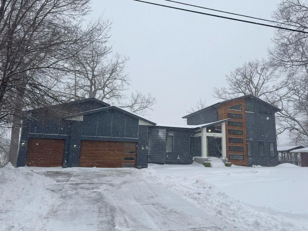 Photo of 321 Maple Island Road, Burnsville, MN 55306 (MLS # 7036976)