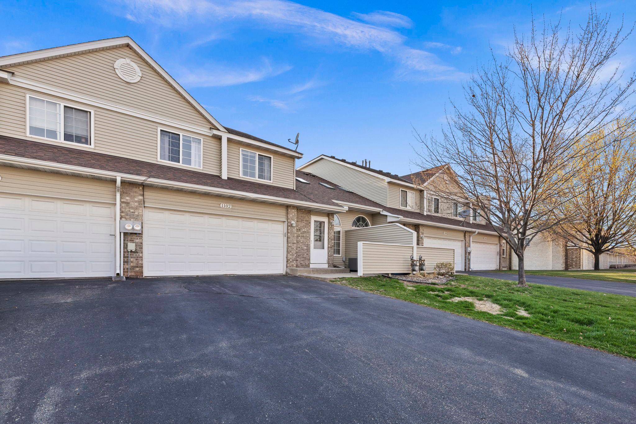 1102 Black Oak Drive