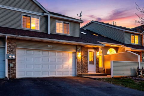 1102 Black Oak Drive New Brighton MN 55112
