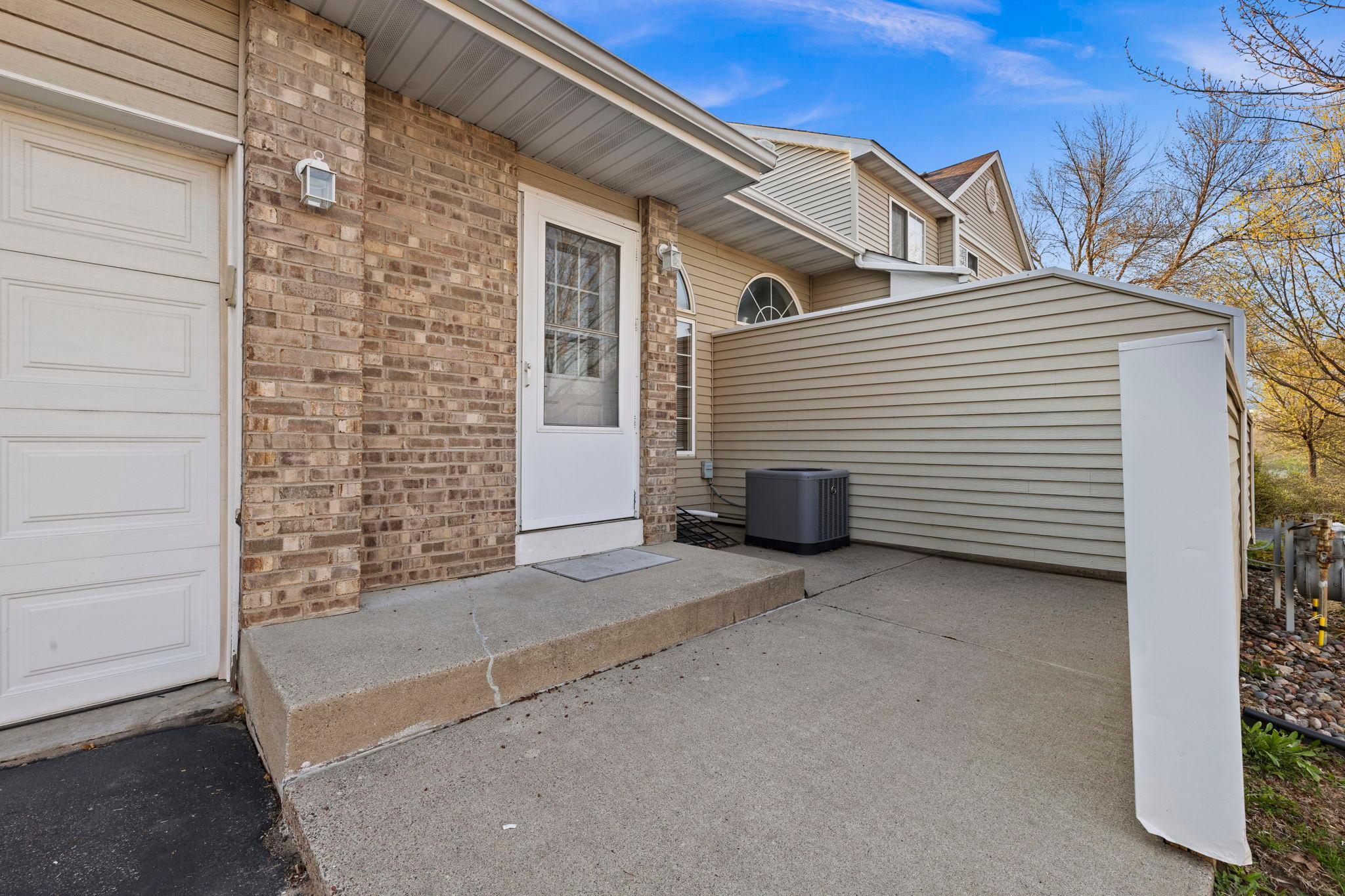 1102 Black Oak Drive