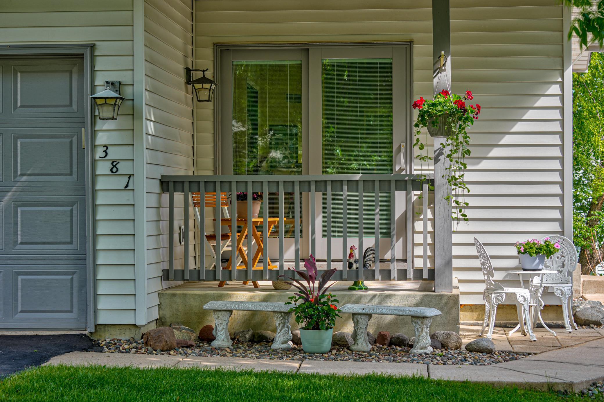 381 Bluebird Alcove