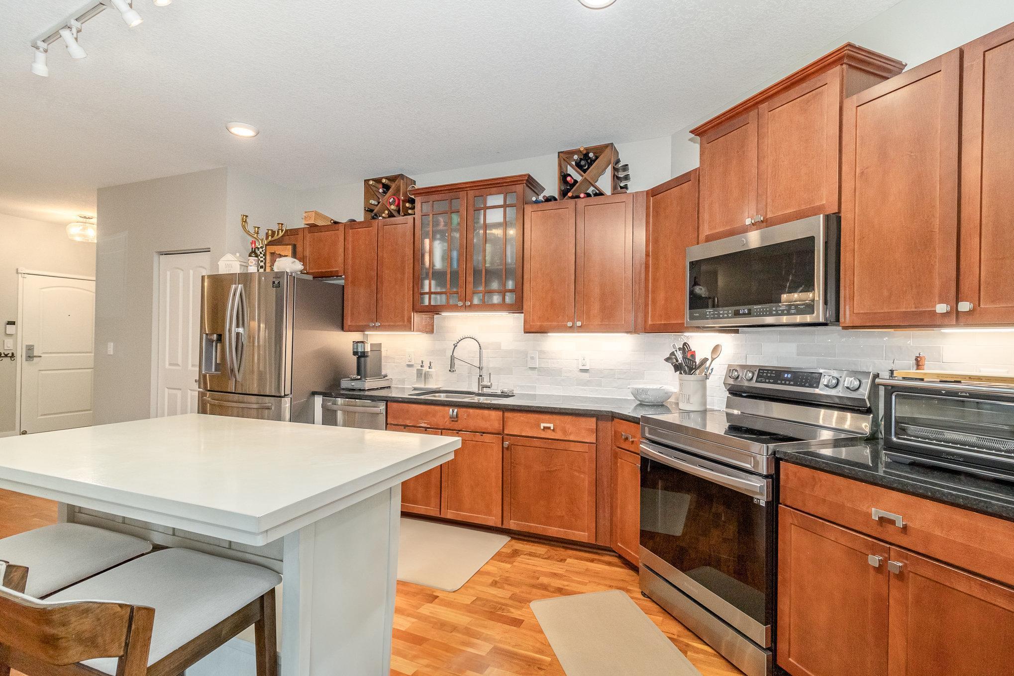 4132 Vernon Avenue S A101