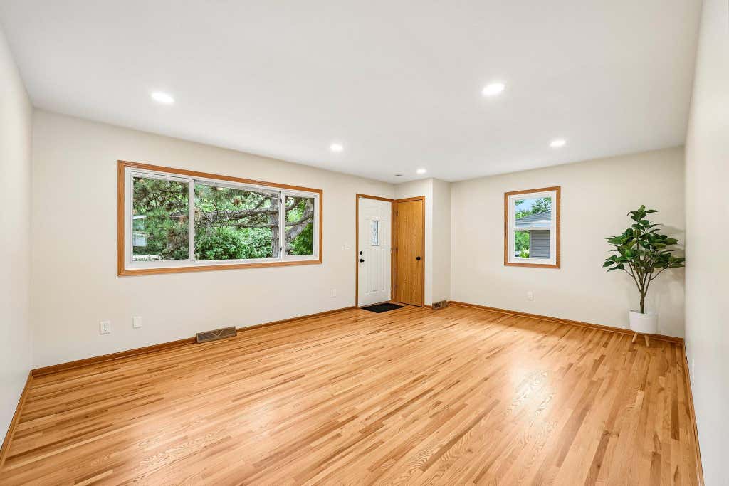 Photo of 1625 Flag Avenue N, Golden Valley, MN 55427 (MLS # 7114707)