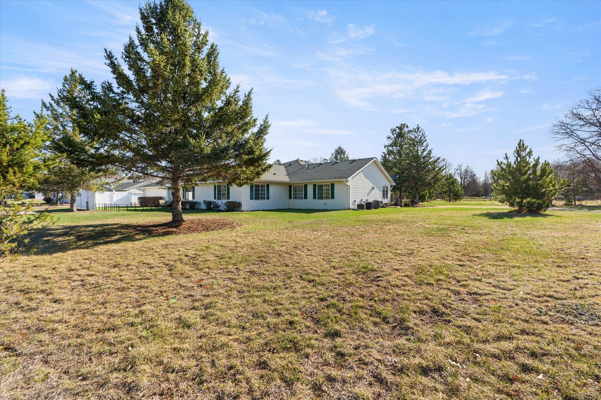 37356 Carefree Drive 16