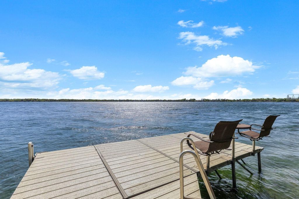 Photo of 1718 3rd Avenue NE, Buffalo, MN 55313 (MLS # 7076377)