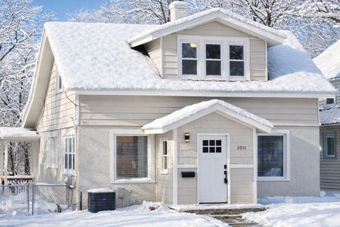 Photo of 2011 2nd Avenue N, Minneapolis, MN 55405 (MLS # 7031492)