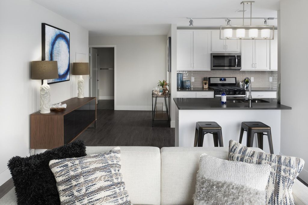 Photo of 212 10th Avenue S #712, Minneapolis, MN 55415 (MLS # 7022257)