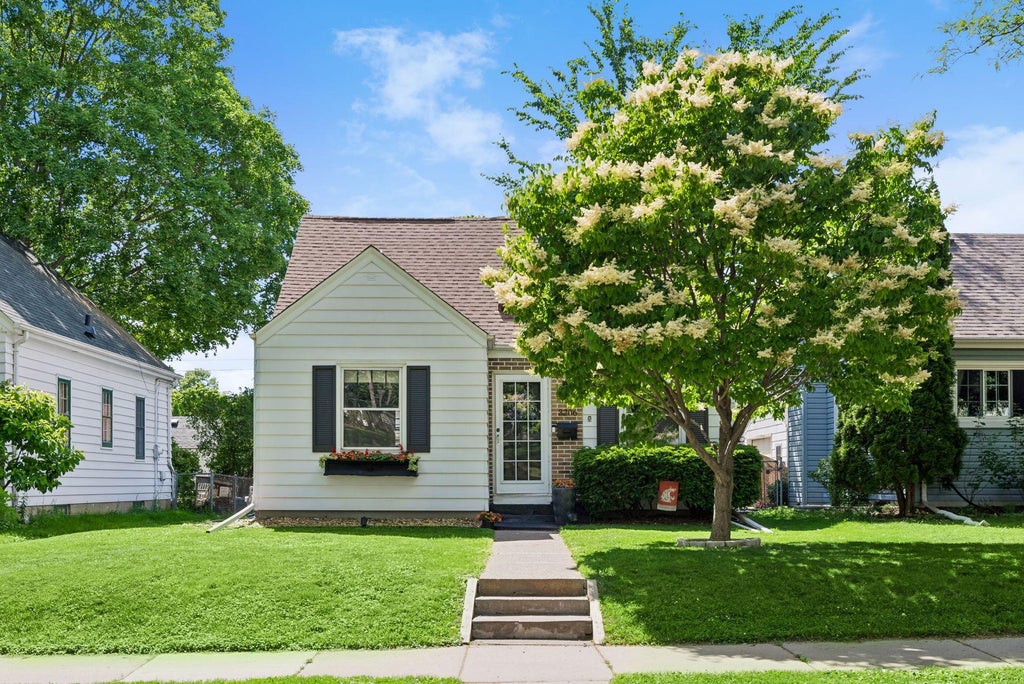 Photo of 3206 McKinley Street NE, Minneapolis, MN 55418 (MLS # 7093485)