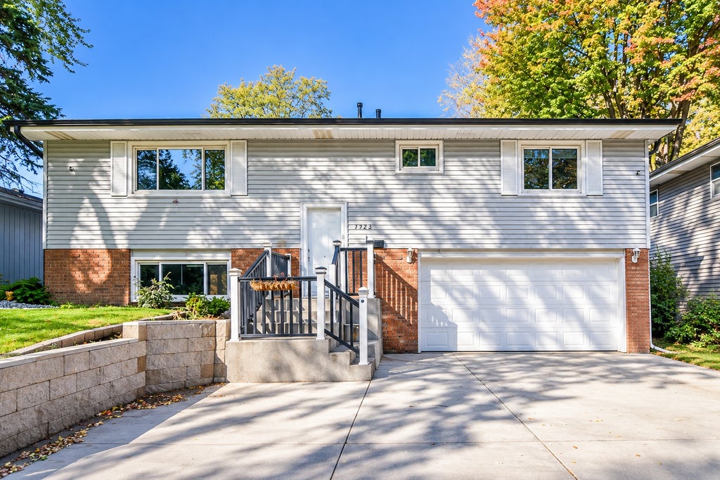 Photo of 1325 42 1/2 Avenue NE, Columbia Heights, MN 55421 (MLS # 7159680)