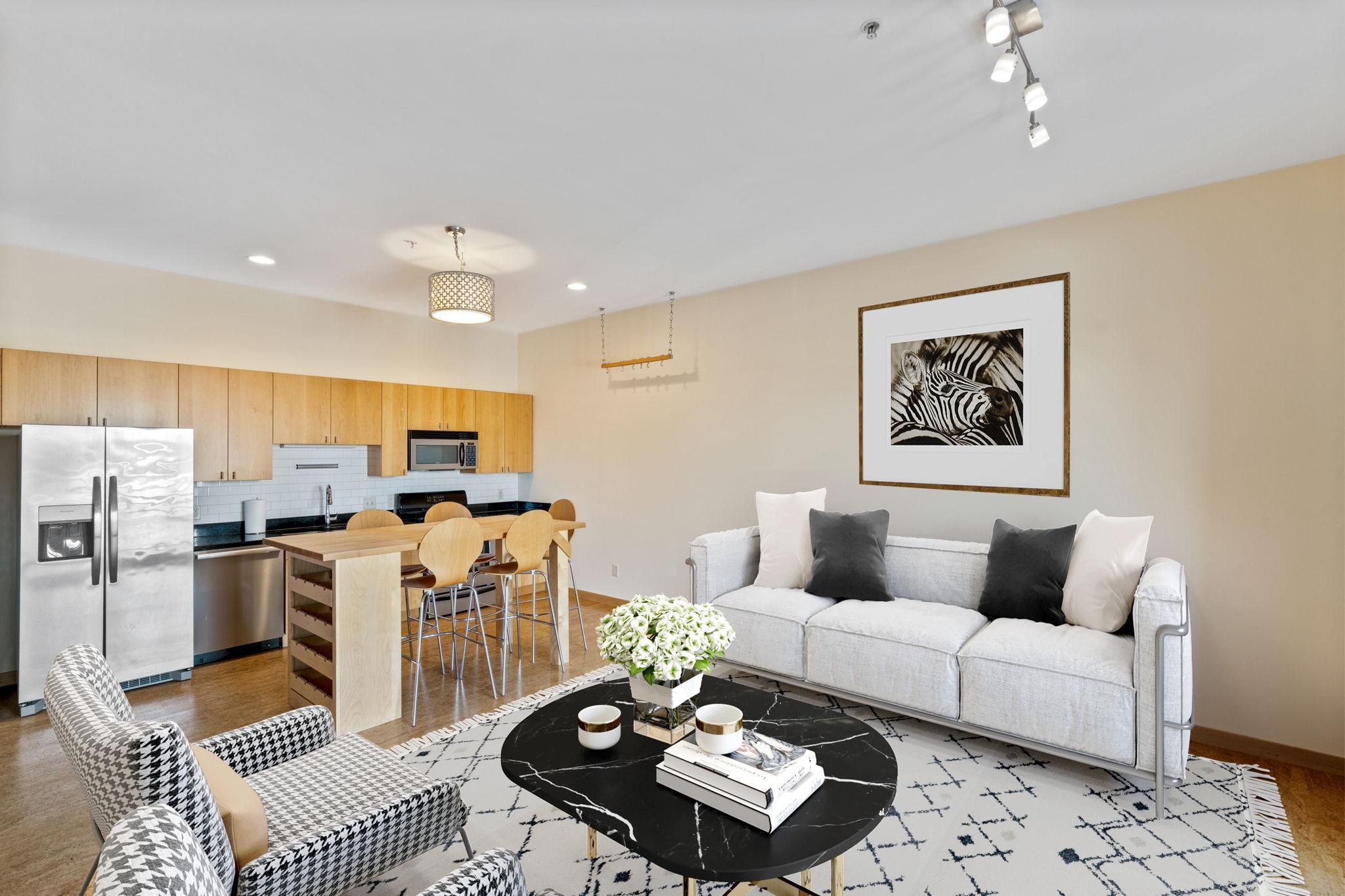 9 W Franklin Avenue 205