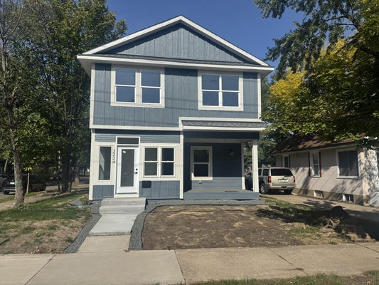 2224 E 42ND ST, MINNEAPOLIS, MN 55407 - Image ea99cc07fe37c3ed69c1f4c9ea5037f2/1236748387