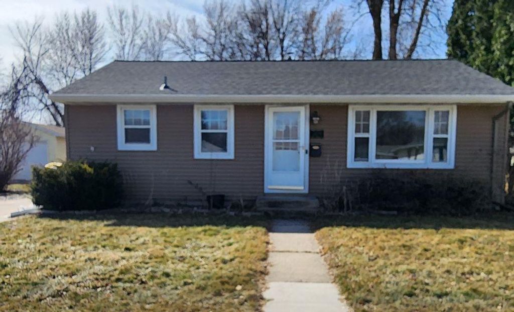 Photo of 704 Irene Avenue, Willmar, MN 56201 (MLS # 7042886)