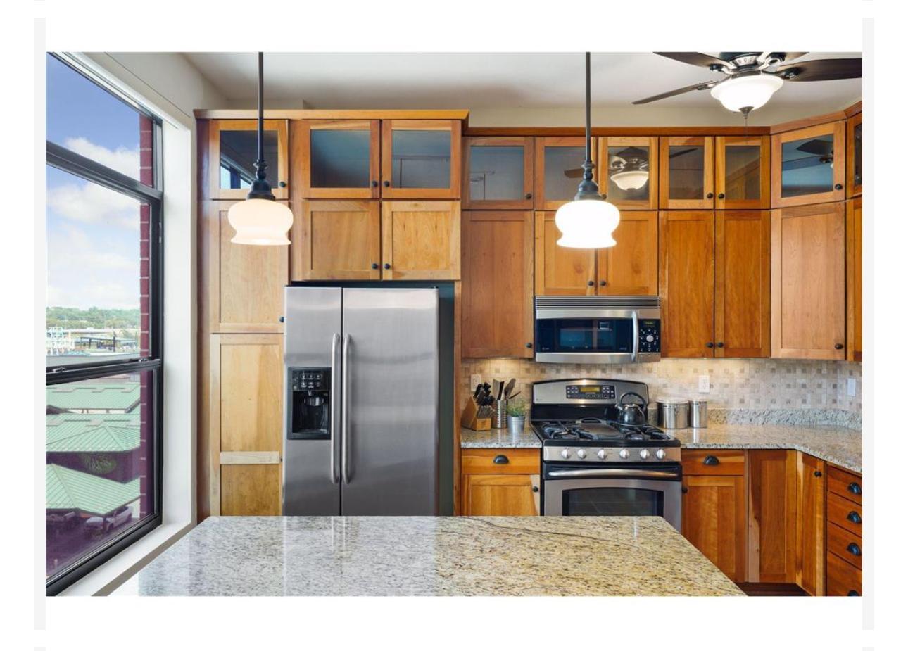 270 4th Street E 401