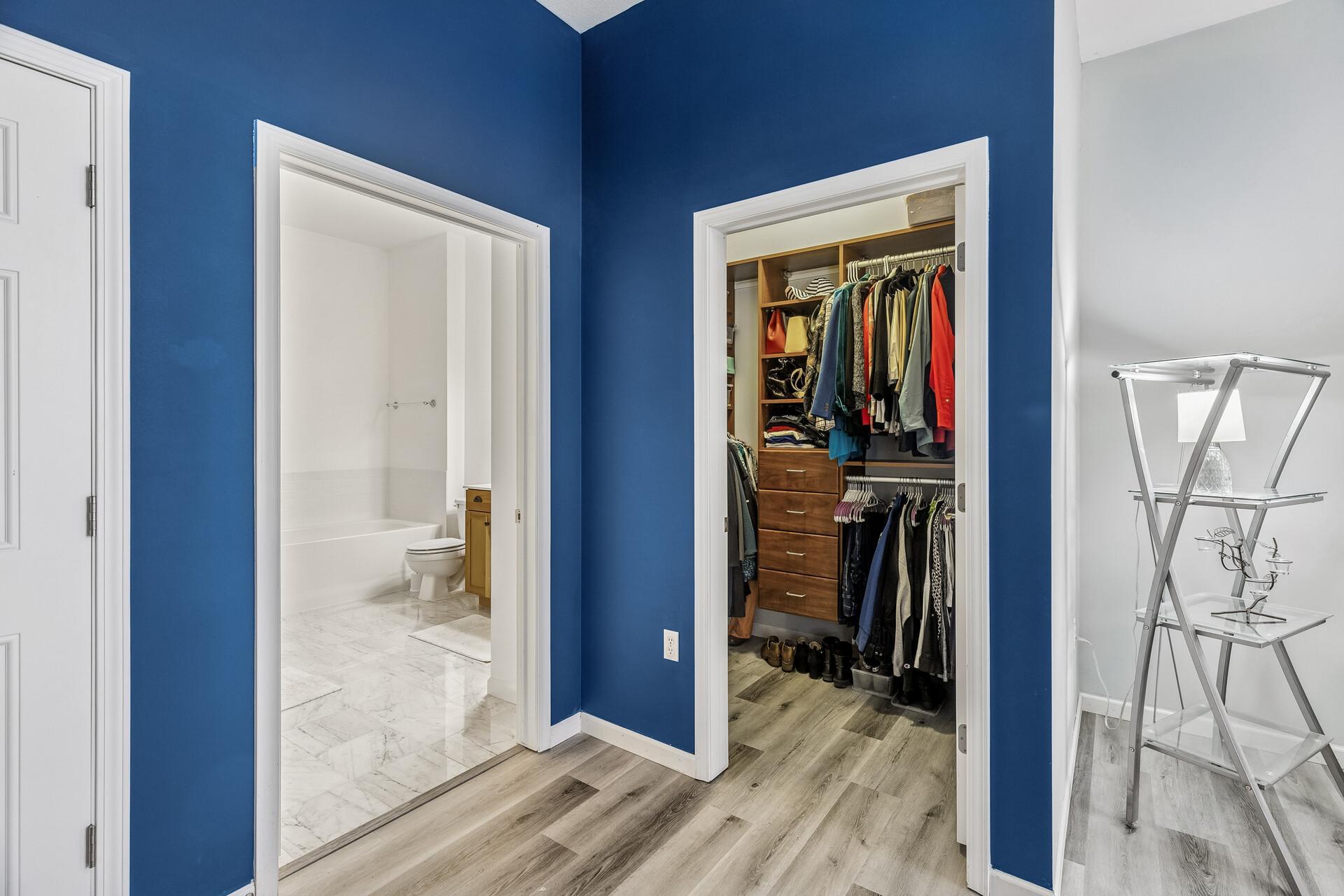 Saint Paul, Minnesota 55101, United States, 2 Bedrooms Bedrooms, ,2 BathroomsBathrooms,Residential,Active,135920