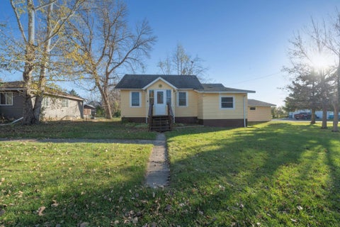 Photo of 313 4th Street NW, Bertha, MN 56437 (MLS # 7163384)