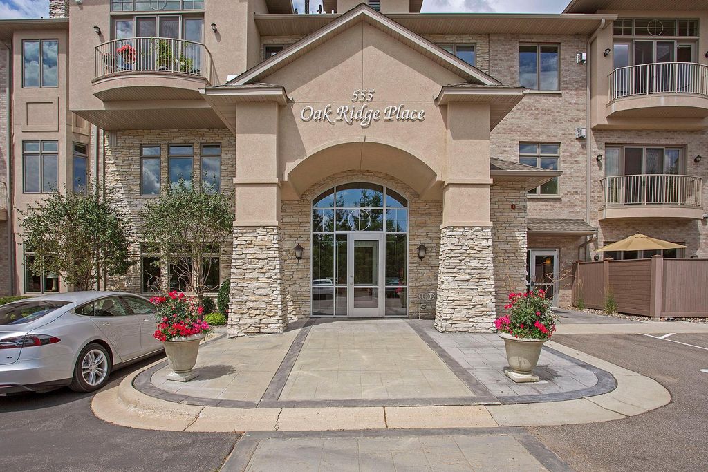 Photo of 555 Oak Ridge Place #360, Hopkins, MN 55305 (MLS # 7025241)