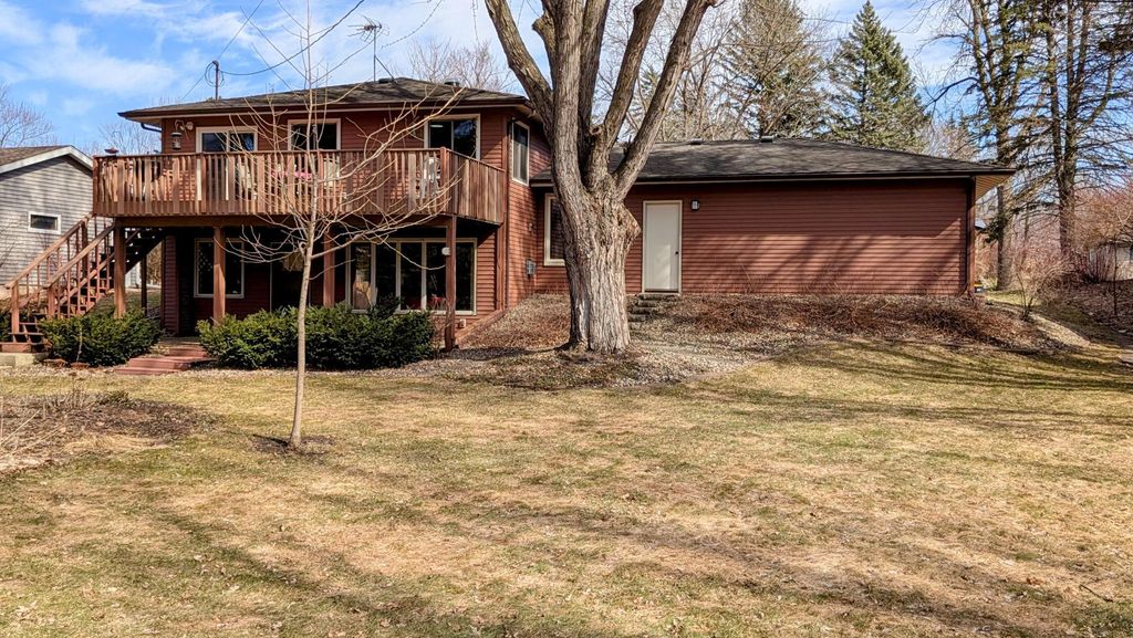 Photo of 1114 Maple Street, Northfield, MN 55057 (MLS # 7032261)