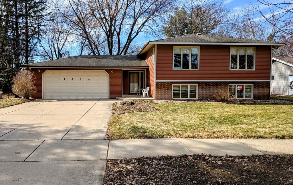 Photo of 1114 Maple Street, Northfield, MN 55057 (MLS # 7032261)