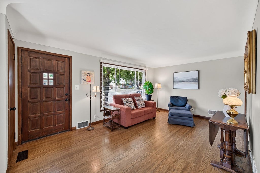 Photo of 132 Spruce Street W, South Saint Paul, MN 55075 (MLS # 7102377)