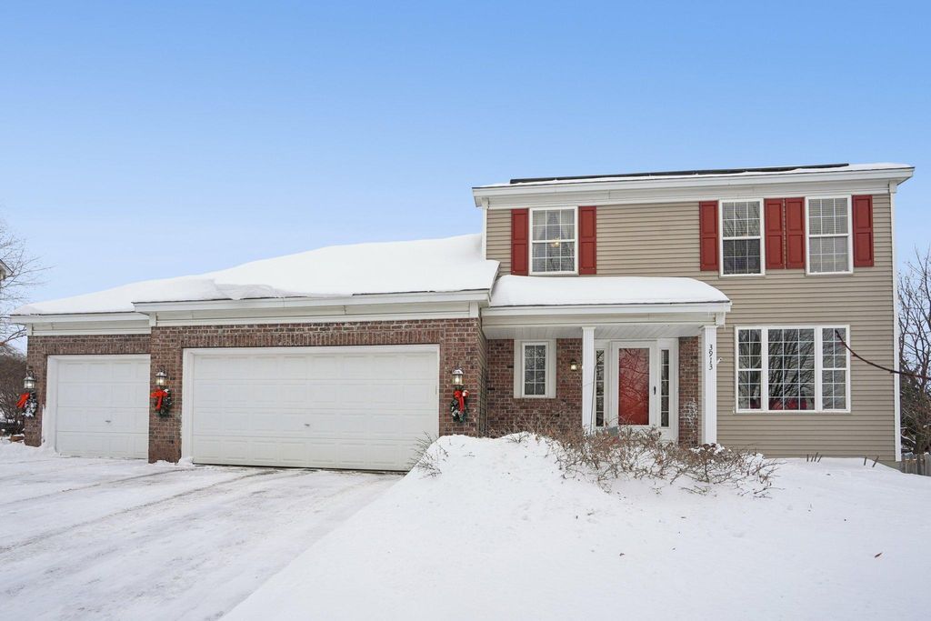 Photo of 3913 Oxford Drive, Woodbury, MN 55125 (MLS # 6816606)