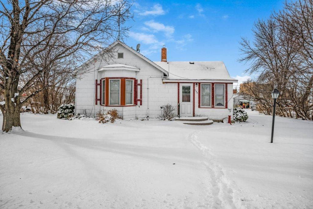 Photo of 130 S 6th Street, Bird Island, MN 55310 (MLS # 6823127)
