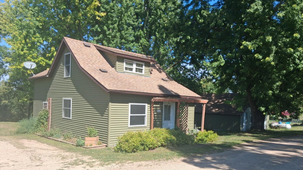 Photo of 410 W Pleasant Avenue, Elizabeth, MN 56533 (MLS # 7138703)