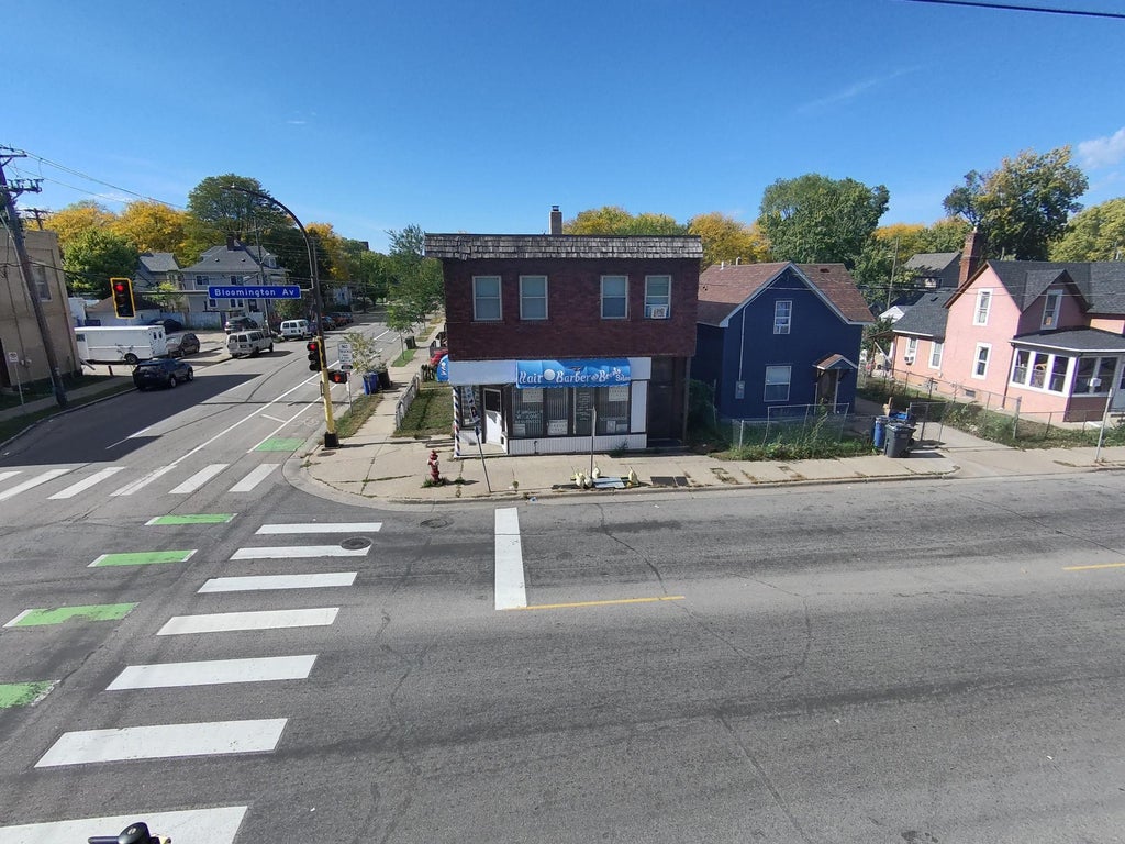 Photo of 2550 Bloomington Avenue, Minneapolis, MN 55404 (MLS # 7162577)