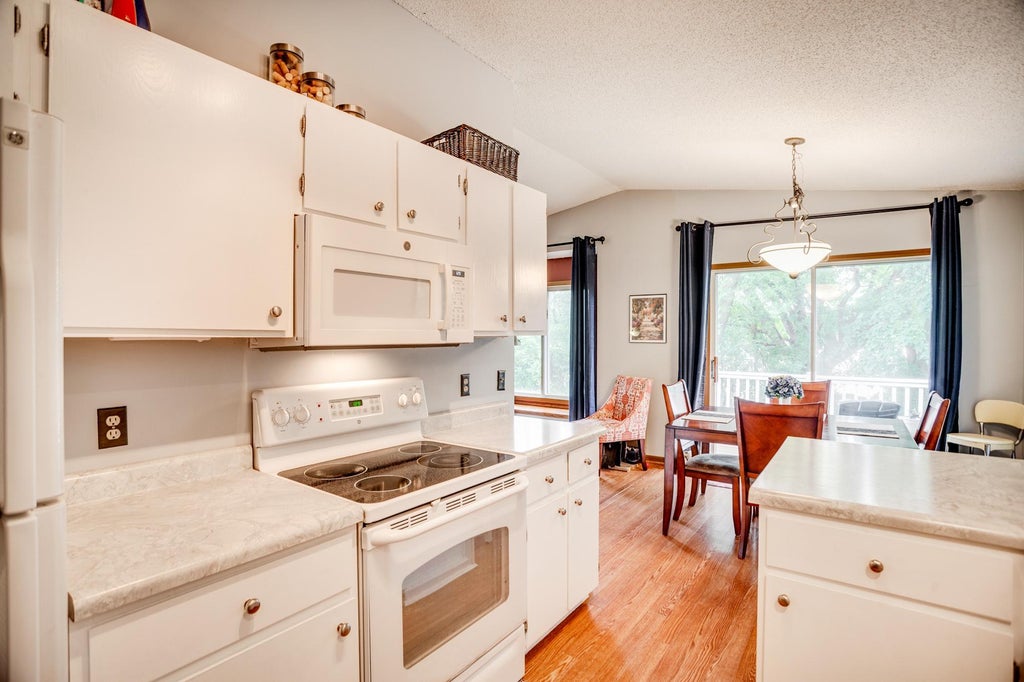 Photo of 5653 Pompano Drive, Hopkins, MN 55343 (MLS # 7092909)