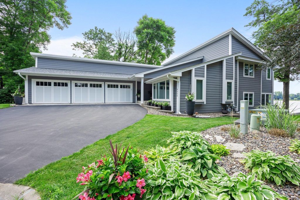 Photo of 4324 Lake Point Court, Shoreview, MN 55126 (MLS # 6819107)