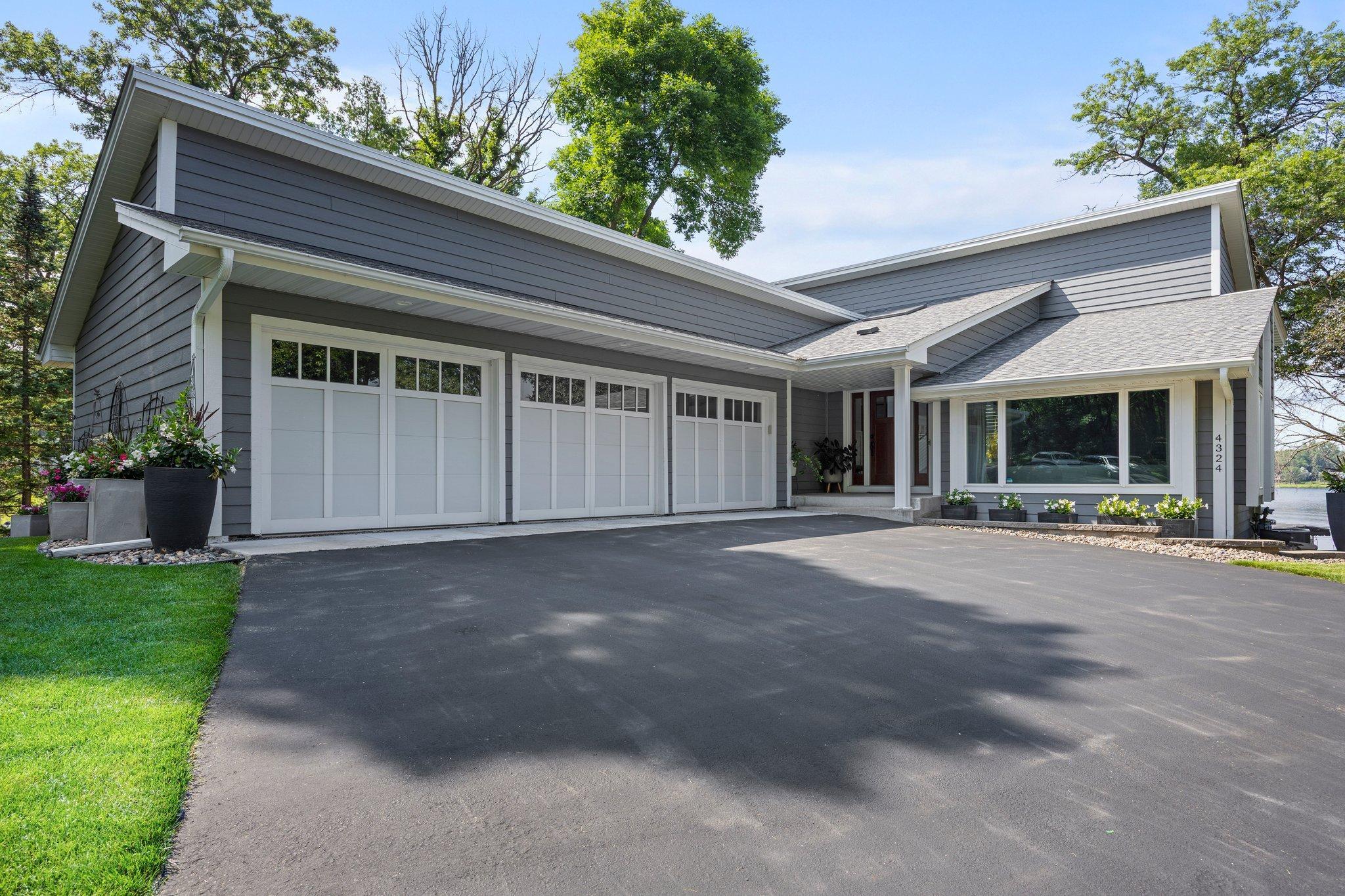 Saint Paul, Minnesota, 55126, United States, 4 Bedrooms Bedrooms, ,4 BathroomsBathrooms,Residential,Active,2027818