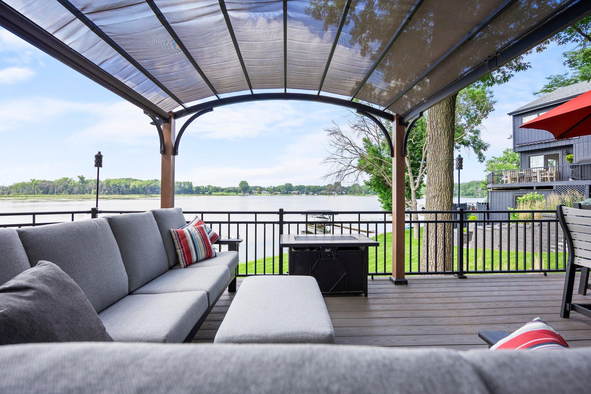 Saint Paul, Minnesota, 55126, United States, 4 Bedrooms Bedrooms, ,4 BathroomsBathrooms,Residential,Active,2027818