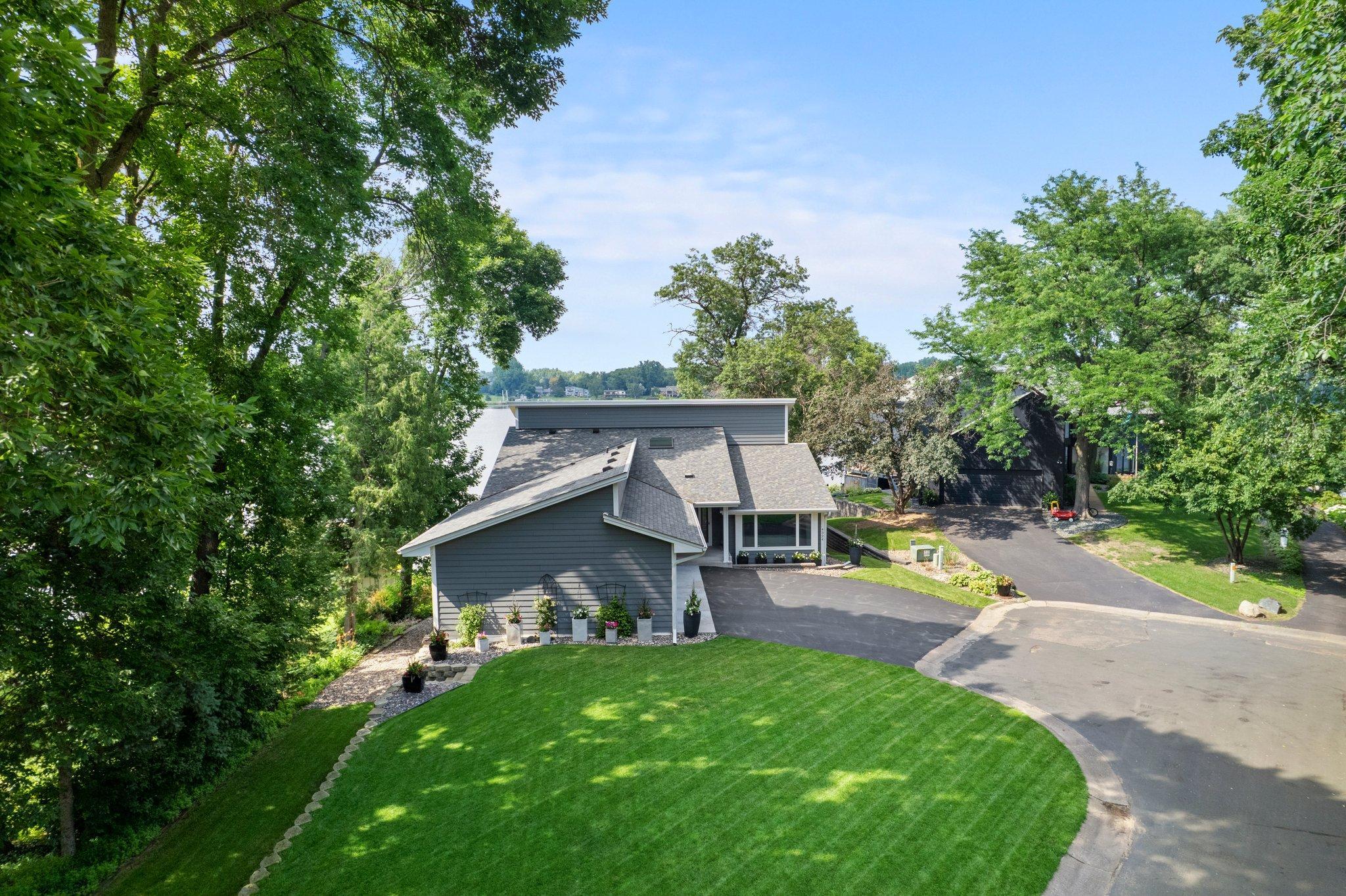 4324 Lake Point Court