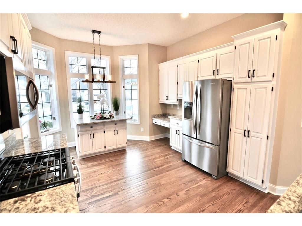 Photo of 10413 Spyglass Drive, Eden Prairie, MN 55347 (MLS # 7083615)