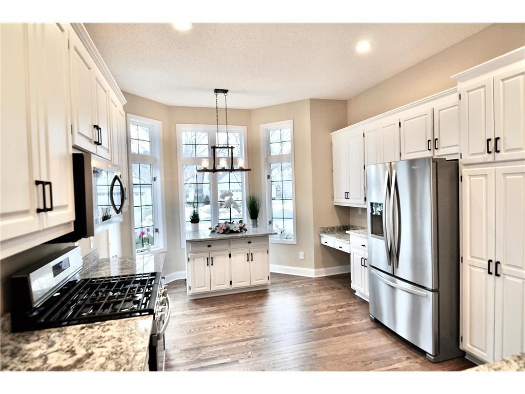 Photo of 10413 Spyglass Drive, Eden Prairie, MN 55347 (MLS # 7083615)