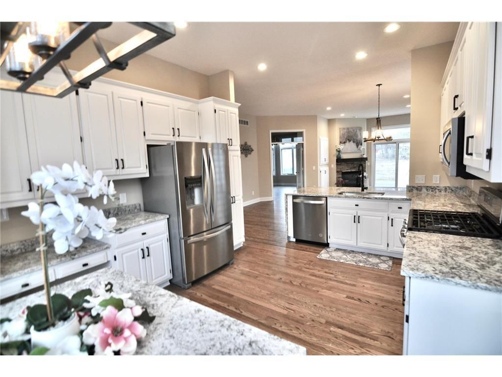 Photo of 10413 Spyglass Drive, Eden Prairie, MN 55347 (MLS # 7083615)