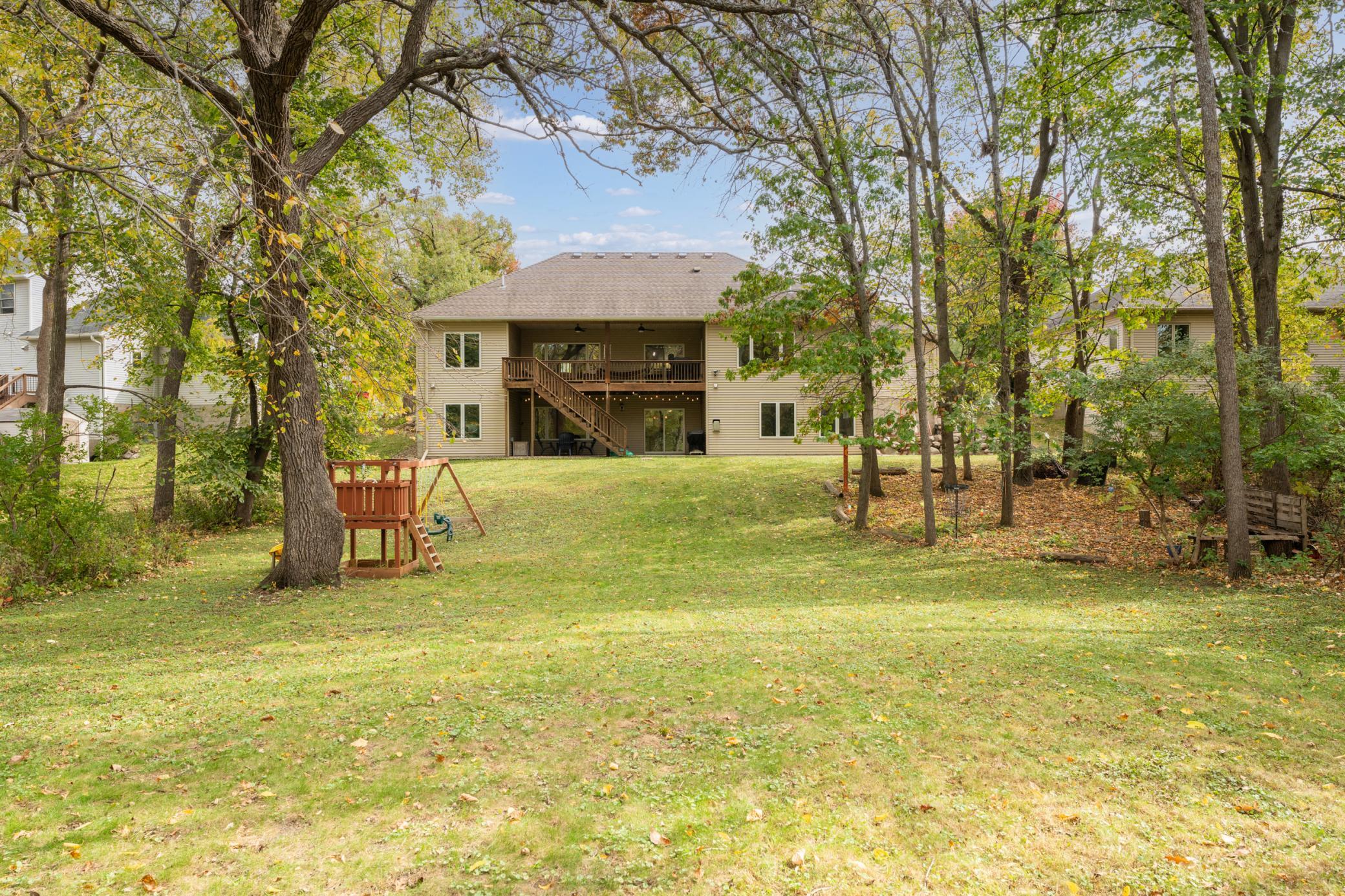 53 River Court NE