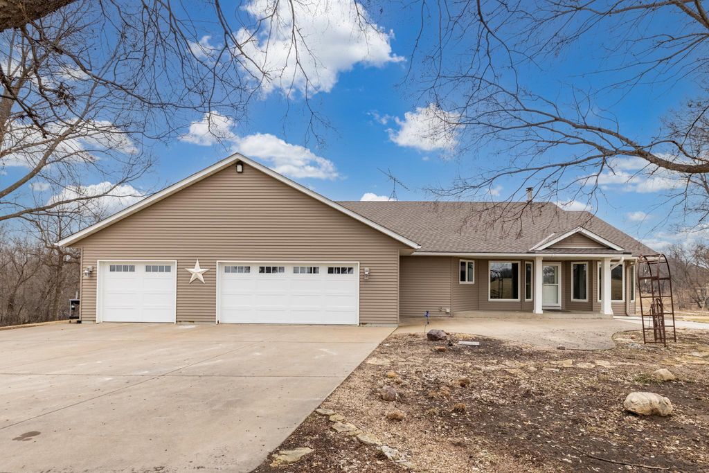 Photo of 21012 Orlando Avenue, Hastings, MN 55033 (MLS # 7011489)