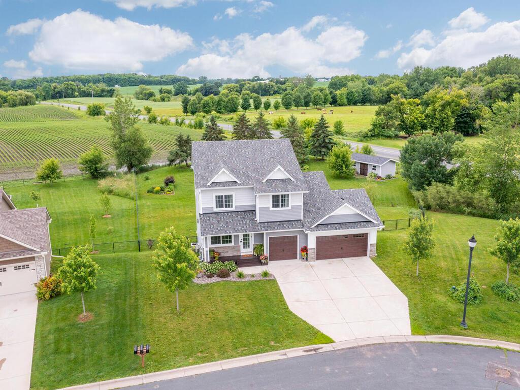 910 Burton Circle
