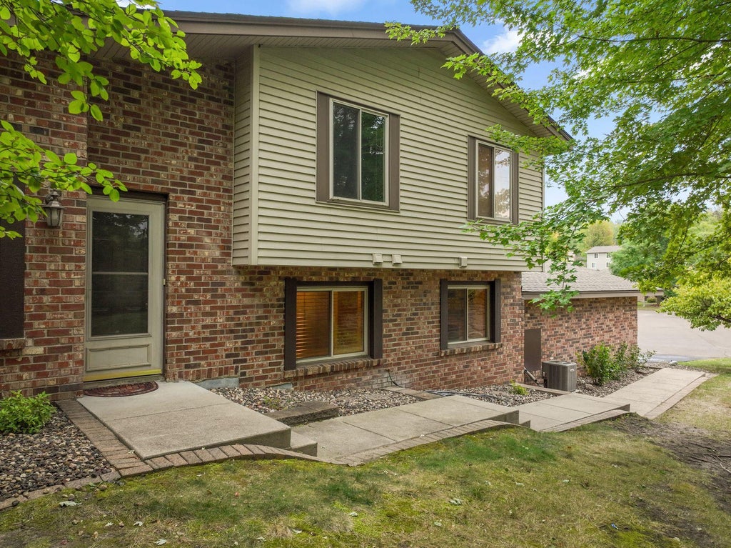 Photo of 13430 Pepperwood Circle, Minnetonka, MN 55305 (MLS # 7141711)